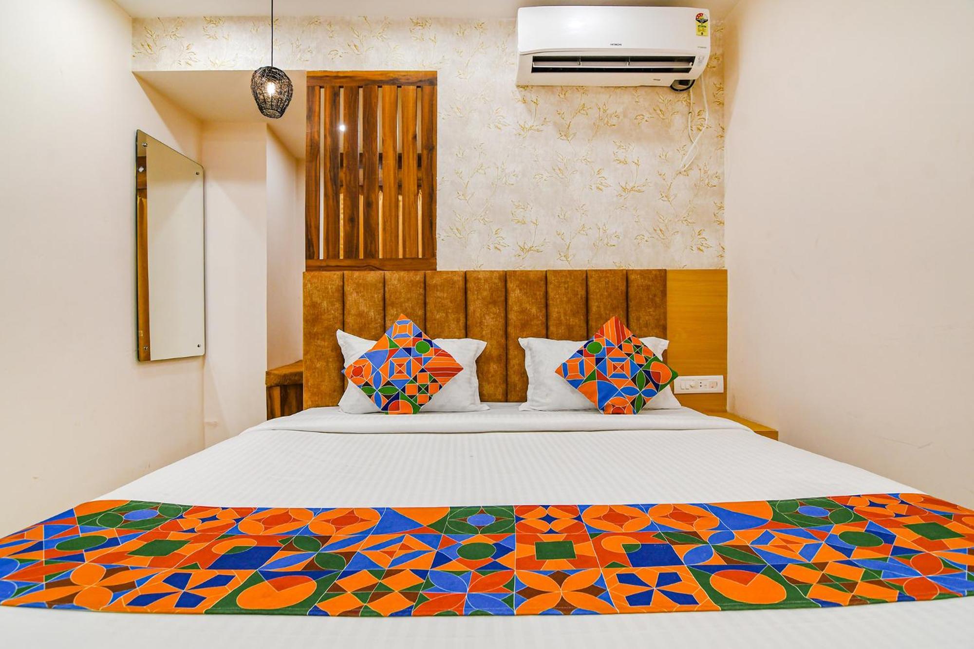 Fabhotel Sonali Golden Palace - Nr Bhubaneswar Railway Station Exterior photo